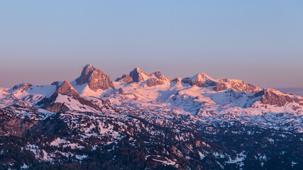 Fototapeta na wymiar Sunrise at the Dachstein glacier in the mountains aof Austria