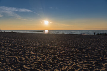 Obraz premium colorful sky during sunset over the sea