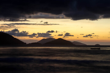 Fototapeta na wymiar castelhanos beach ilhabela brazil