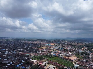 Obraz premium clouds over the city