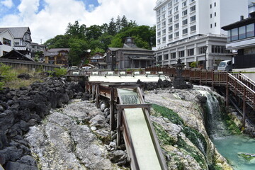 日本　群馬　草津町湯畑　真夏の風景