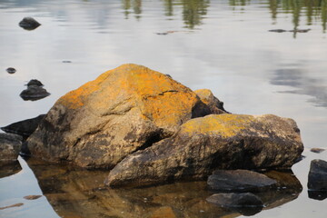Fototapeta na wymiar Rocks In The Lake, Jasper National Park, Alberta
