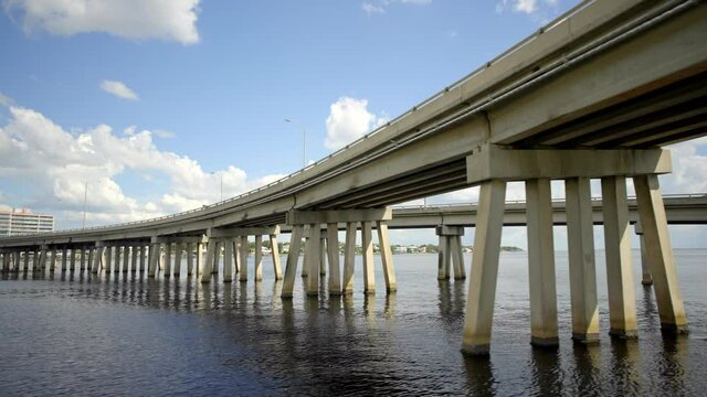 Bridges over the bay 4k 60fps