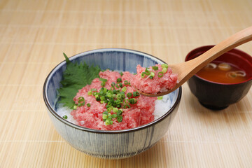 ねぎとろ丼