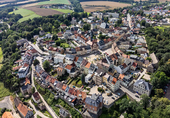 Luftaufnahme der Stadt Waldenburg in Sachsen