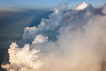 Fototapeta na wymiar Gewitterwolken aufgenommen aus dem Flugzeug