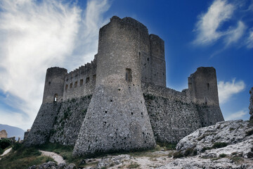 Fototapeta na wymiar medieval castle of rocca di calascio abruzzo italy