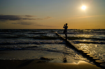 Fototapeta na wymiar Sonnenuntergang am Strand von Hiddensee.