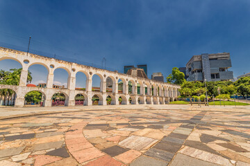Obraz premium Lapa Rio de Janeiro Brazil - December 2020: The Carioca Aqueduct with no people around during the height of the COVID-19 Pandemic.