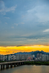 장마철 비 온 후의 서울 하늘 날씨