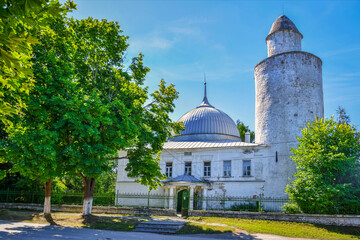 Fototapeta na wymiar Ancient Khan Mosque in Kasimov city