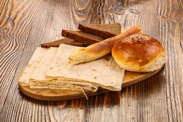 Bread mix plate – bun and lavash