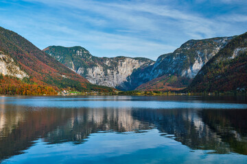 Naklejka na ściany i meble Hallstatter See lake mountain lake in Austria