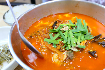 매운 순두부찌개, 해물순두부찌개
