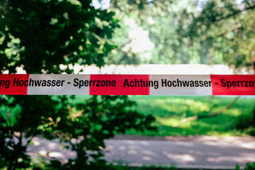 Hochwasser Sperrzone im Hochwassergebiet an der Isar in M&uuml;nchen 