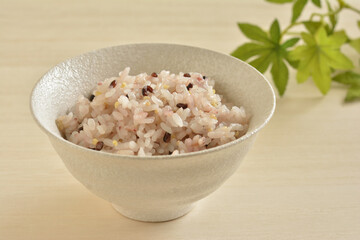 ごはん　雑穀　五穀　黒米　きび　大麦　はと麦　アマランサス