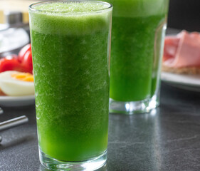 Green smoothie with cucumber, green apple and lamb´s lettuce