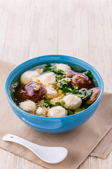 Vegetable gourd soup with minced pork