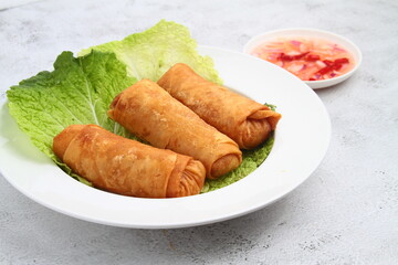 Freshly cooked Filipino food called Lumpiang Toge