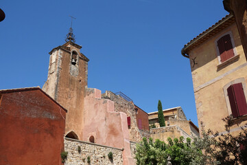 Fototapeta na wymiar Kirche in Roussillon, Provence