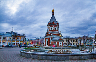 Obraz premium Alexander Nevskiy Chapel in Yaroslavl in Russia.This small chapel was built in 1892 in typical Russian style featuring intricate brickwork and a tent-roofed belfry. 