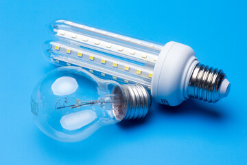 LED bulb and incandescent bulb