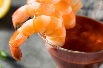 Healthy Cold Shrimp with Cocktail Sauce