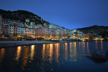 Fototapeta premium characteristic colored houses in Camogli overlooking the sea