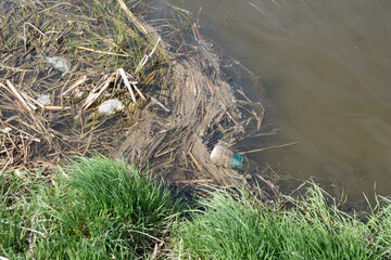 Water pollution by pollutants accumulated by the river bank