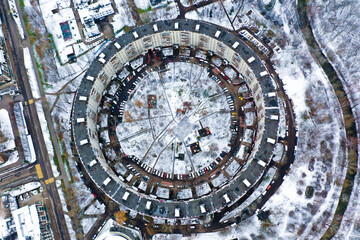 Obraz premium Round House in Moscow Nezhinskaya Street Top View. Circle shaped house