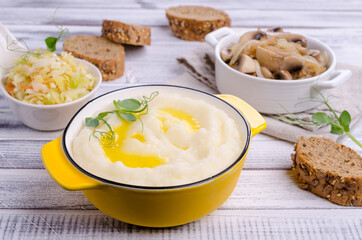Mashed potatoes with butter