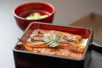 おいしいうな重
