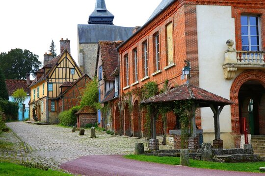 houses in the old town of Gerberoy