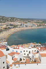 Europe Espagne Peniscola mer océan vacances plages soleil été foule