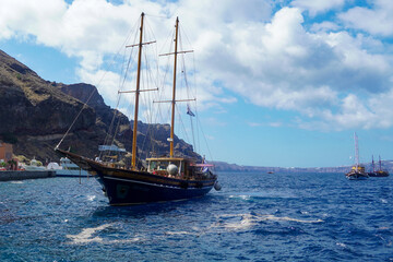 Fototapeta na wymiar Amazing ship in the Aegean Sea near Santorini 