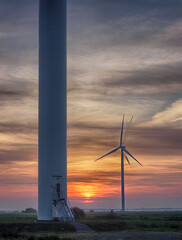 Windpark im Sonnenuntergang