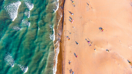 Fotografía aérea de la playa de Xeraco (Valencia) al atardecer. Imagen tomada con drone.