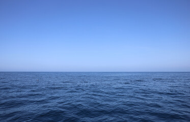 Obraz premium blue sky and sea, no clouds - Dana Point, California 