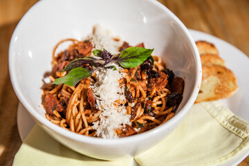 spaghetti in a thai food style