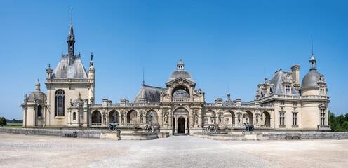 Fototapeta na wymiar Entrée du château de Chantilly