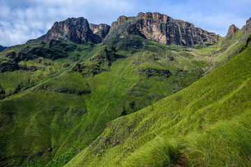 Naklejka premium Leslies Pass in Drakensberg mountains in South Africa.