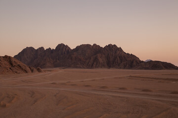 Fototapeta na wymiar Mountains in the desert