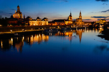Fototapeta na wymiar Dresden by night - Deutschland