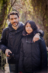 padre e hija en salida fotográfica 