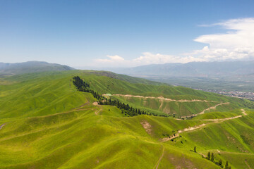 Obraz premium Nalati grassland with the blue sky.