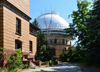 Historisches Bauwerk im Wissenschaftspark Albert Einstein auf dem Telegrafenberg, Potsdam,...