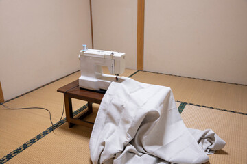 和室にある古いミシン