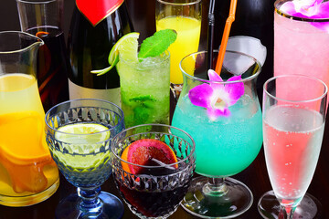 お酒　ワイン　カクテル　モヒート　アルコール飲み放題