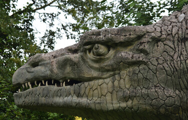 Obraz premium Dinosaur statues at Crystal Palace Park London, the Megalosaurus 