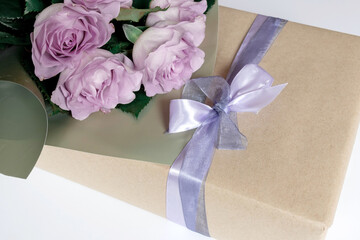 flower rose pink violet purple gift box ribbon white background